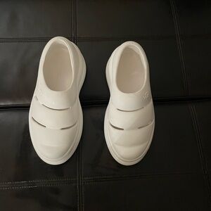 UGG White Closed-Toe Slip-On Sandals
